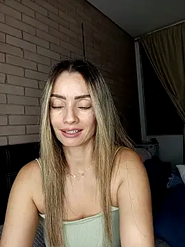Loly Horny online show from 9, 5, 2026