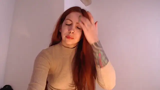 EffyScarlet online show from 7, 10, 2025