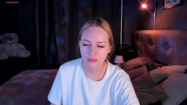 Carol  Cox online show from 25, 9, 2025