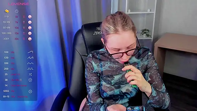 Carol  Cox online show from 27, 2, 2025