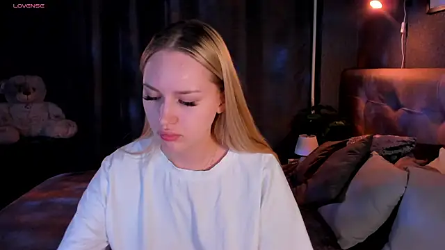 Carol  Cox online show from 24, 9, 2025