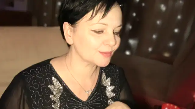 WitchBlueRose online show from 1, 3, 2026