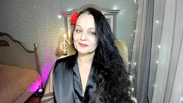 WitchBlueRose online show from 5, 3, 2025