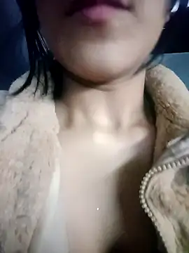 Snapshot of PequeArely chatting on 1, 2, 2025 PequeArely online show from 1, 2, 2025