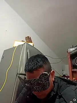 Snapshot of PequeArely chatting on 5, 12, 2024 PequeArely online show from 5, 12, 2024