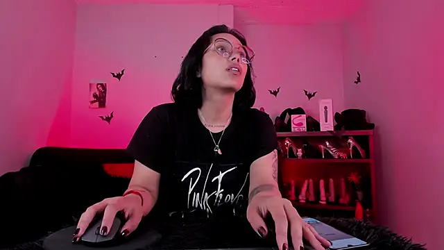 lilith-deveraux online show from 27, 11, 2025