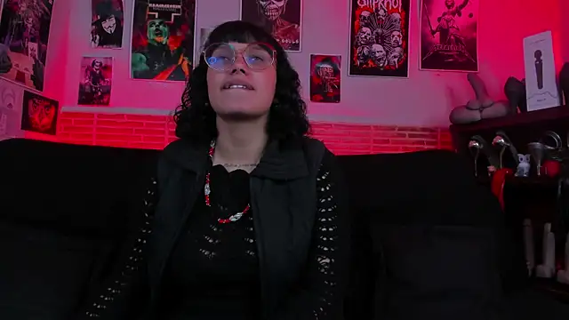 lilith-deveraux online show from 1, 10, 2025