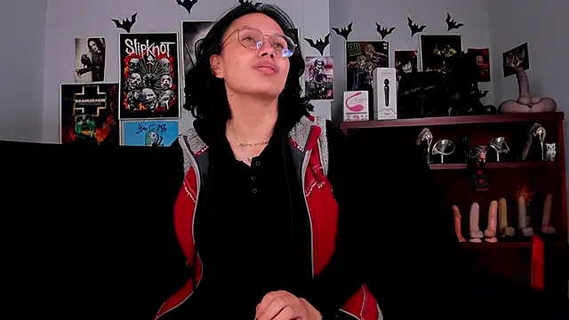 Snapshot of lilith-deveraux chatting on 7, 5, 2026 lilith-deveraux online show from 7, 5, 2026