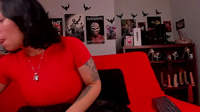 Snapshot of lilith-deveraux chatting on 13, 5, 2026 lilith-deveraux online show from 13, 5, 2026