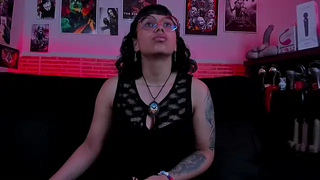 lilith-deveraux online show from 17, 9, 2025