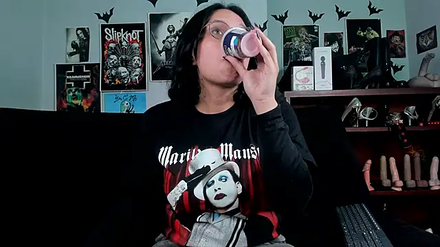 Snapshot of lilith-deveraux chatting on 2, 6, 2026 lilith-deveraux online show from 2, 6, 2026