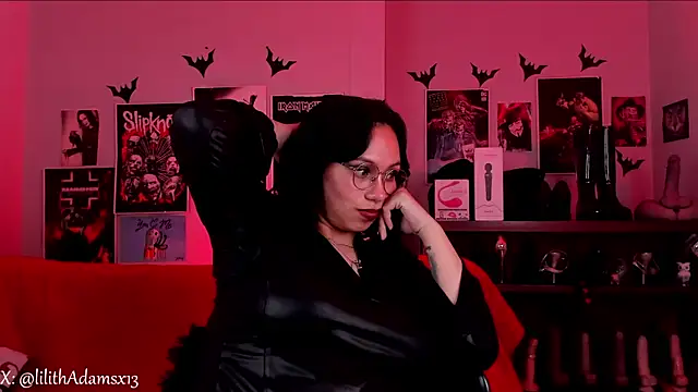 lilith-deveraux online show from 11, 4, 2026