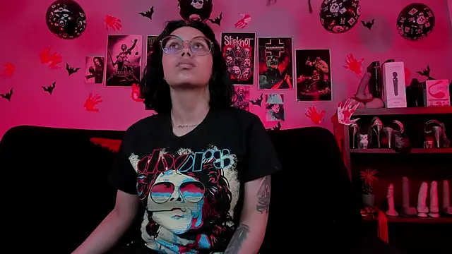 lilith-deveraux online show from 10, 11, 2025