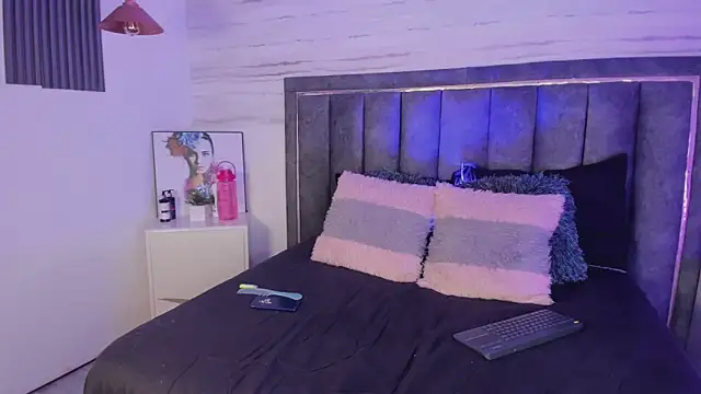 dayanne07 online show from 4, 3, 2025