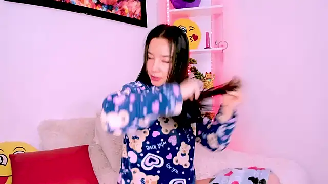 Manuelaa mejiia online show from 7, 3, 2025