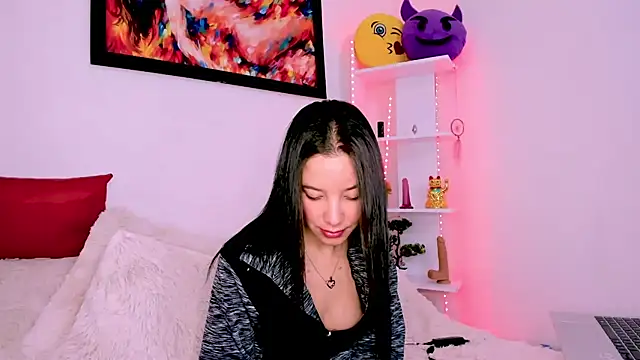 Manuelaa mejiia online show from 18, 2, 2025