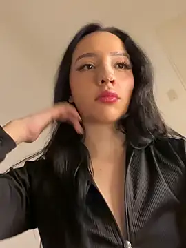 Snapshot of LianaRivera chatting on 20, 10, 2025 LianaRivera online show from 20, 10, 2025