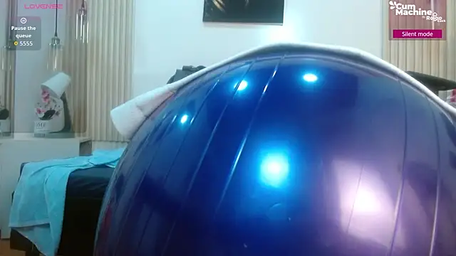 Snapshot of virtual_charm chatting on 15, 11, 2025 virtual charm online show from 15, 11, 2025