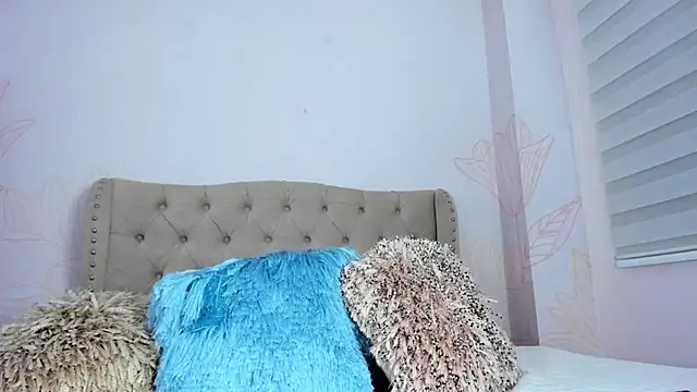 Snapshot of MelissaGrayy chatting on 13, 11, 2025 MelissaGrayy online show from 13, 11, 2025