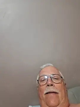 NawtyB1965 online show from 13, 4, 2026