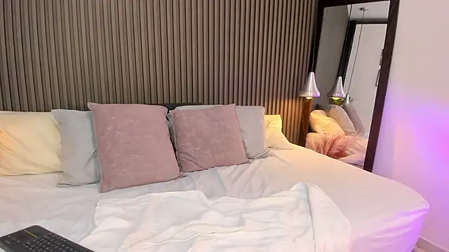 Axel brunette1 online show from 3, 12, 2025