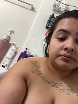 DatBishYouMiss online show from 13, 12, 2024