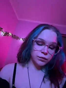 MaddisonHaas online show from 4, 3, 2025