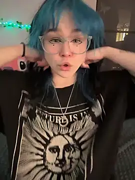 Snapshot of MaddisonHaas chatting on 3, 5, 2026 MaddisonHaas online show from 3, 5, 2026