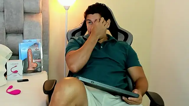 victor vixen online show from 17, 4, 2026