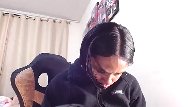 Snapshot of Samary_thomas chatting on 22, 3, 2025 Samary thomas online show from 22, 3, 2025