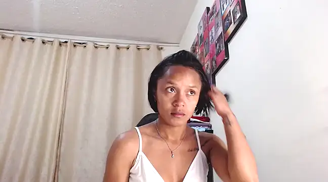 Snapshot of Samary_thomas chatting on 17, 3, 2025 Samary thomas online show from 17, 3, 2025