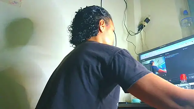 Snapshot of Samary_thomas chatting on 8, 7, 2026 Samary thomas online show from 8, 7, 2026