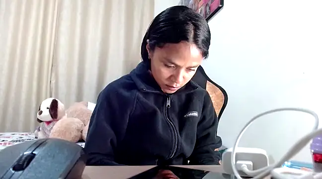 Snapshot of Samary_thomas chatting on 21, 3, 2025 Samary thomas online show from 21, 3, 2025