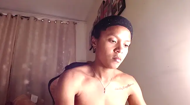 Snapshot of Samary_thomas chatting on 19, 3, 2025 Samary thomas online show from 19, 3, 2025