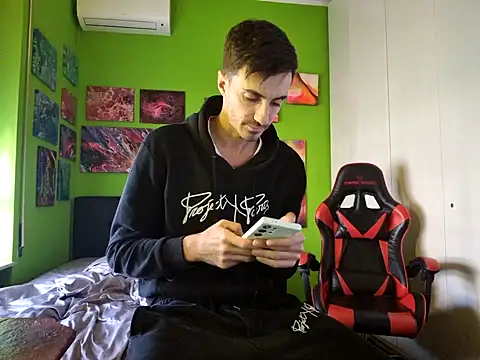 MASTERBULLY online show from 6, 10, 2025