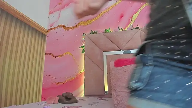 Taylor  cooper online show from 10, 2, 2026