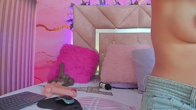 Taylor  cooper online show from 23, 10, 2025