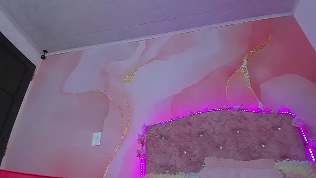 Taylor  cooper online show from 18, 9, 2025