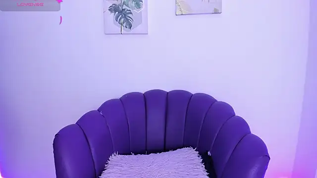 Marian Boobs online show from 5, 4, 2026