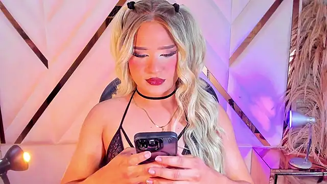 Elody Preysler69 online show from 27, 11, 2025