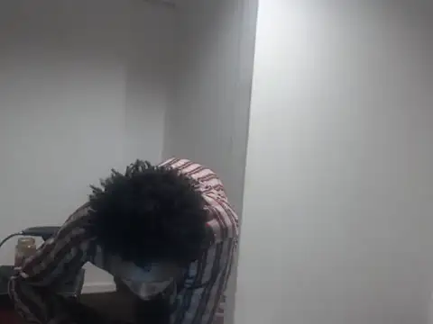 Snapshot of Mastertopdome chatting on 28, 10, 2025 Mastertopdome online show from 28, 10, 2025