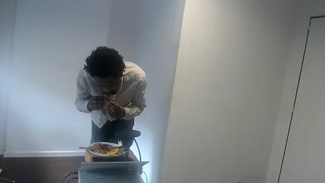 Snapshot of Mastertopdome chatting on 12, 10, 2025 Mastertopdome online show from 12, 10, 2025