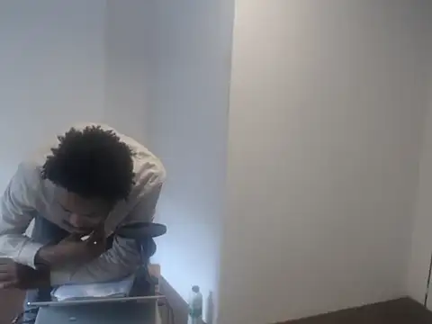 Snapshot of Mastertopdome chatting on 15, 10, 2025 Mastertopdome online show from 15, 10, 2025