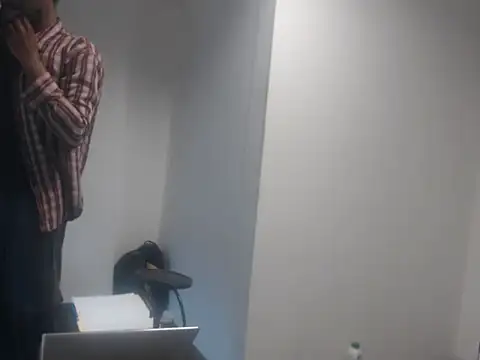 Snapshot of Mastertopdome chatting on 24, 10, 2025 Mastertopdome online show from 24, 10, 2025