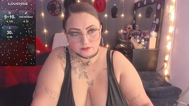 Ivonnee   online show from 14, 3, 2025