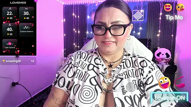 Snapshot of Ivonnee__ chatting on 22, 4, 2026 Ivonnee online show from 22, 4, 2026