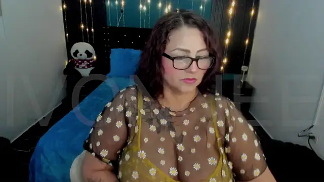 Ivonnee   online show from 7, 8, 2026