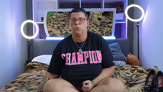 Snapshot of SunshineLexi chatting on 18, 10, 2025 SunshineLexi online show from 18, 10, 2025