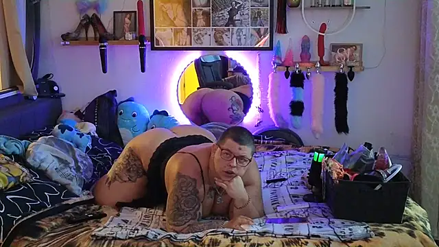 Snapshot of SunshineLexi chatting on 3, 10, 2025 SunshineLexi online show from 3, 10, 2025