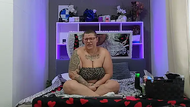 Snapshot of SunshineLexi chatting on 5, 10, 2025 SunshineLexi online show from 5, 10, 2025